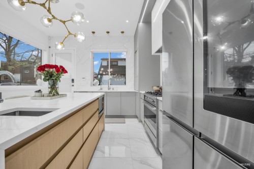 2796 4Th Avenue E, Vancouver, BC 