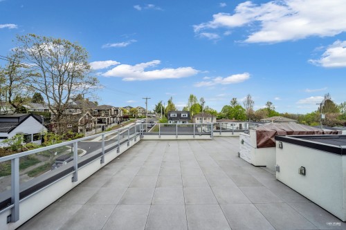 2796 4Th Avenue E, Vancouver, BC 