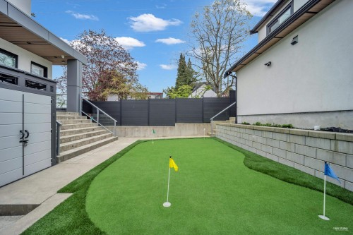 2796 4Th Avenue E, Vancouver, BC 