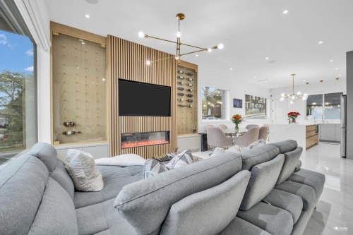 2796 4Th Avenue E, Vancouver, BC 