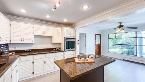 1277 Charter Hill Drive, Coquitlam, BC 