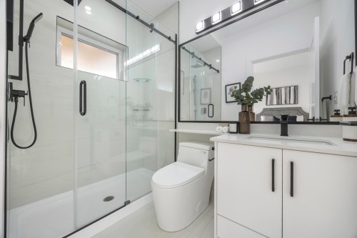 1-7361 Fraser Street, Vancouver, BC 
