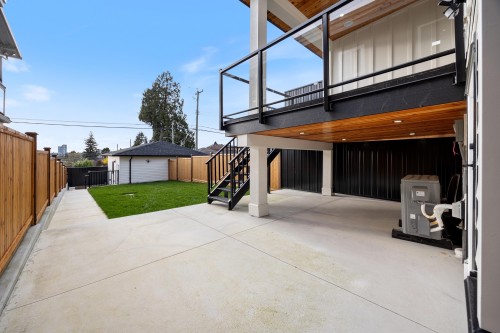 1-7361 Fraser Street, Vancouver, BC 