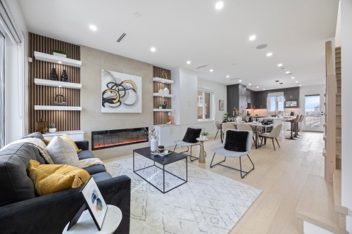 1-7361 Fraser Street, Vancouver, BC 