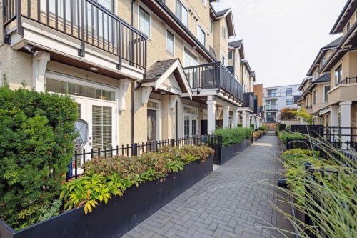 352 62Nd Avenue W, Vancouver, BC 