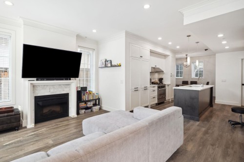352 62Nd Avenue W, Vancouver, BC 