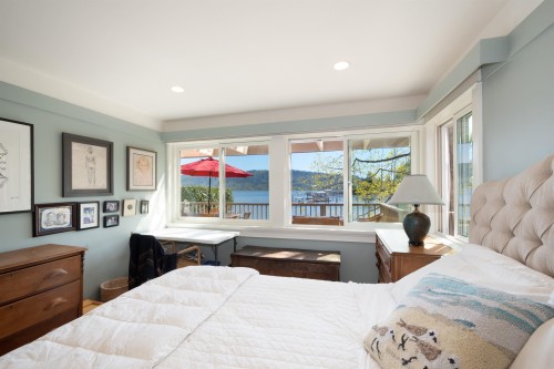 4455 Harris Place, North Vancouver, BC 
