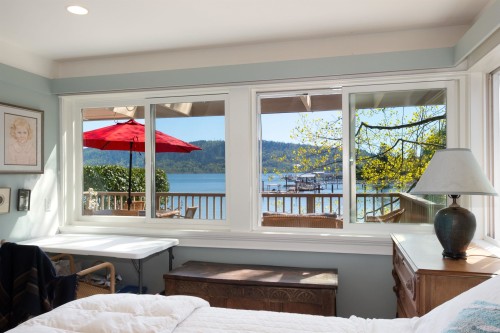 4455 Harris Place, North Vancouver, BC 
