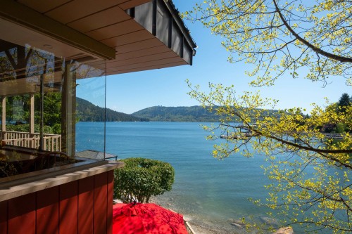 4455 Harris Place, North Vancouver, BC 
