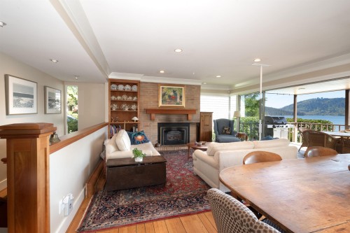 4455 Harris Place, North Vancouver, BC 