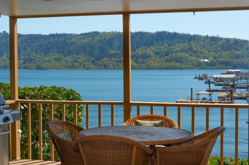 4455 Harris Place, North Vancouver, BC 