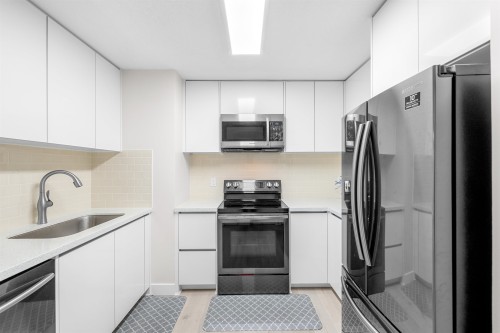 206-3668 Rae Avenue  Vancouver, BC V5R 6A7