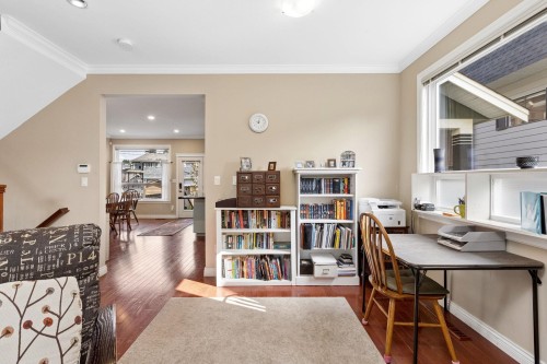 250 17Th Street E, North Vancouver, BC 