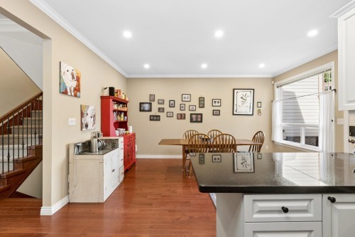 250 17Th Street E, North Vancouver, BC 