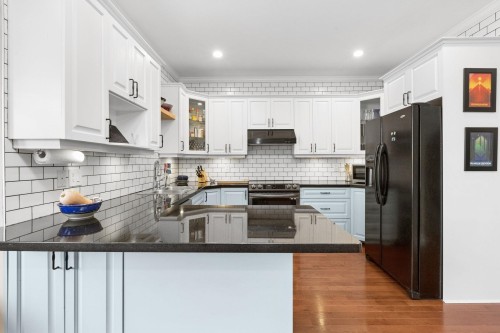 250 17Th Street E, North Vancouver, BC 