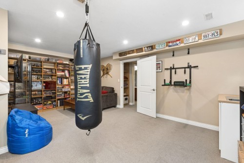 250 17Th Street E, North Vancouver, BC 