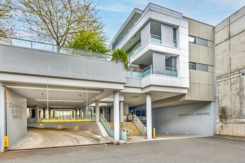 402-1061 Marine Drive, North Vancouver, BC 