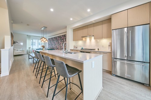 204-19451 Sutton Avenue  Pitt Meadows, BC V3Y 0G6
