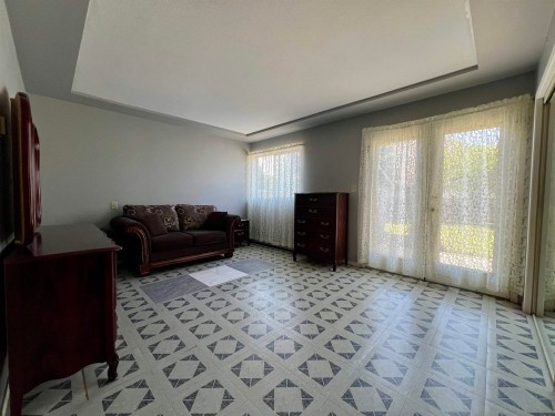 1888 Walnut Crescent, Coquitlam, BC 