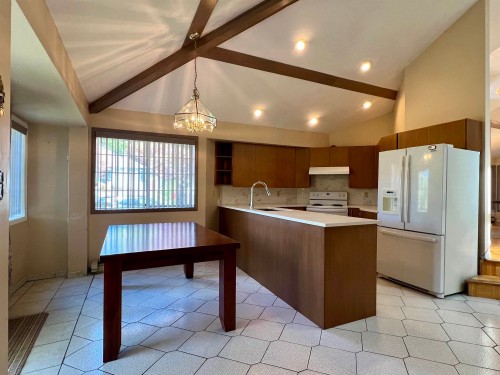 1888 Walnut Crescent, Coquitlam, BC 