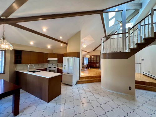1888 Walnut Crescent, Coquitlam, BC 