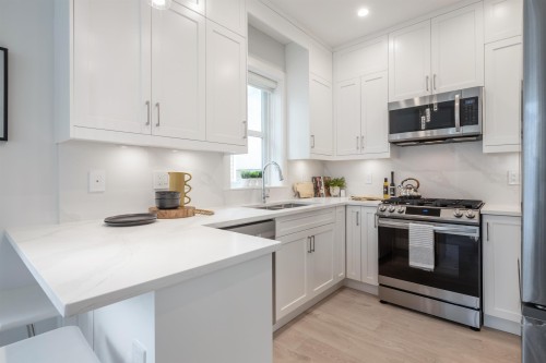 2316 Brock Street, Vancouver, BC 