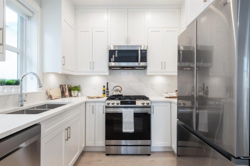 2316 Brock Street, Vancouver, BC 