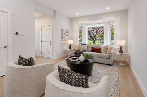 2316 Brock Street, Vancouver, BC 