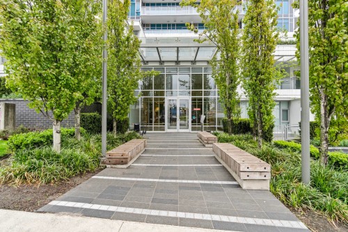 1602-2288 Alpha Avenue  Burnaby, BC V5C 0L9