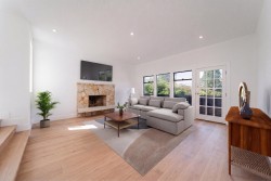 3974 10th Avenue WVancouver, BC V6R 2G8