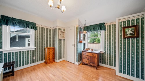 3537 31St Avenue W, Vancouver, BC 