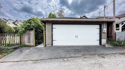 3941 11Th Avenue W, Vancouver, BC 