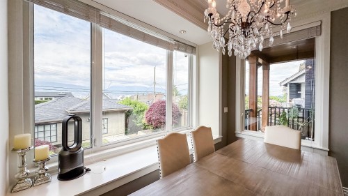 3941 11Th Avenue W, Vancouver, BC 