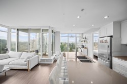 2005-520 Como Lake Avenue Coquitlam, BC V3J 0E8