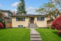 727 66th Avenue W Vancouver, BC V6P 2R4
