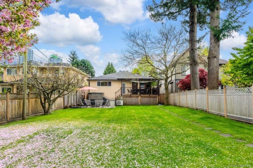 727 66Th Avenue W, Vancouver, BC 