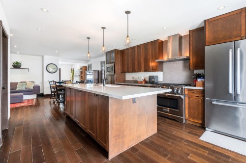727 66Th Avenue W, Vancouver, BC 