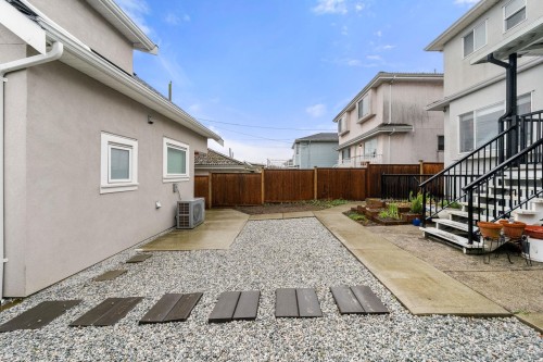 62 61St Avenue E, Vancouver, BC 