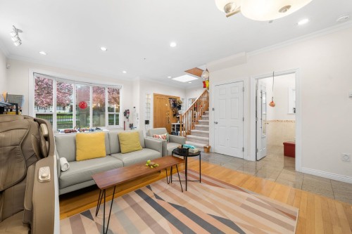 62 61St Avenue E, Vancouver, BC 