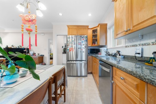 62 61St Avenue E, Vancouver, BC 