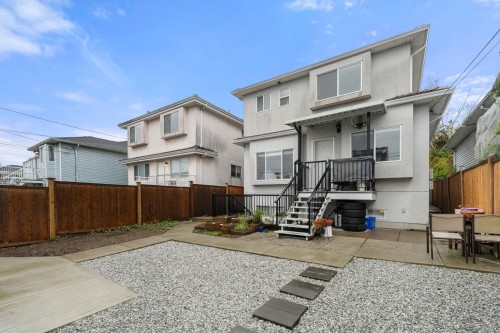 62 61St Avenue E, Vancouver, BC 