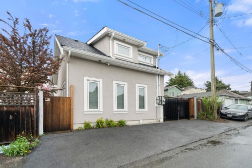 62 61St Avenue E, Vancouver, BC 