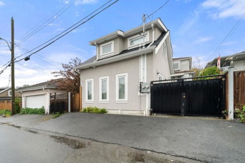 62 61St Avenue E, Vancouver, BC 