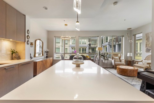 418-2651 Library Lane, North Vancouver, BC 