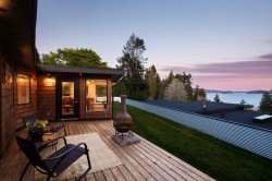 127 Mahan Road Gibsons, BC V0N 1V3