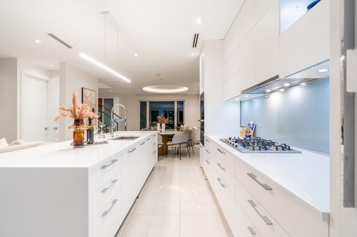 4691 9Th Avenue W, Vancouver, BC 