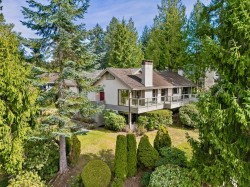 4724 Woodburn Court  West Vancouver, BC V7S 3B3