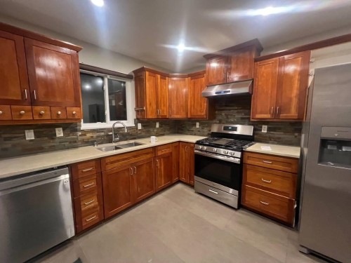 Upper-11283 Harrison St, Maple Ridge, BC 
