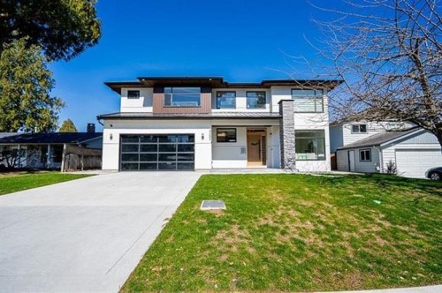 5093 2nd Avenue  Delta, BC V4M 3P5