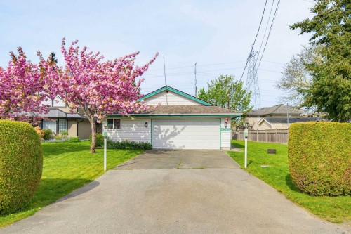 4593 65a Street  Delta, BC V4K 4Y7